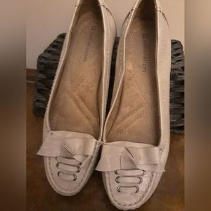 Naturalizer Cream Flats with Bow Size 8M